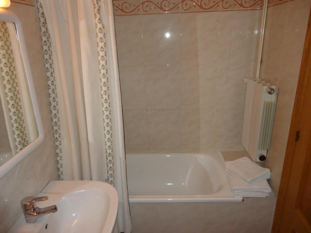 Apartaments La Llucana บารูเอรา ห้อง รูปภาพ